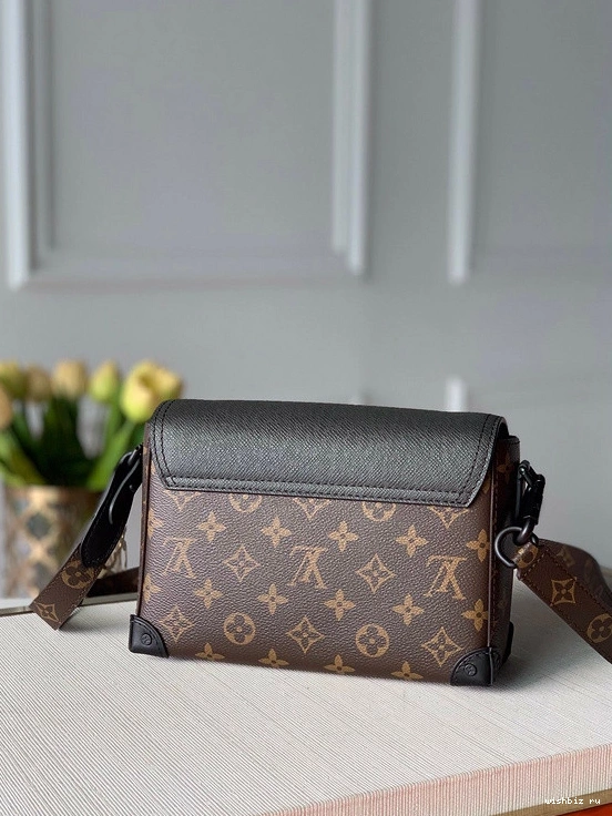 WIS SOFT TRUNK LOUIS VUITTON 0829